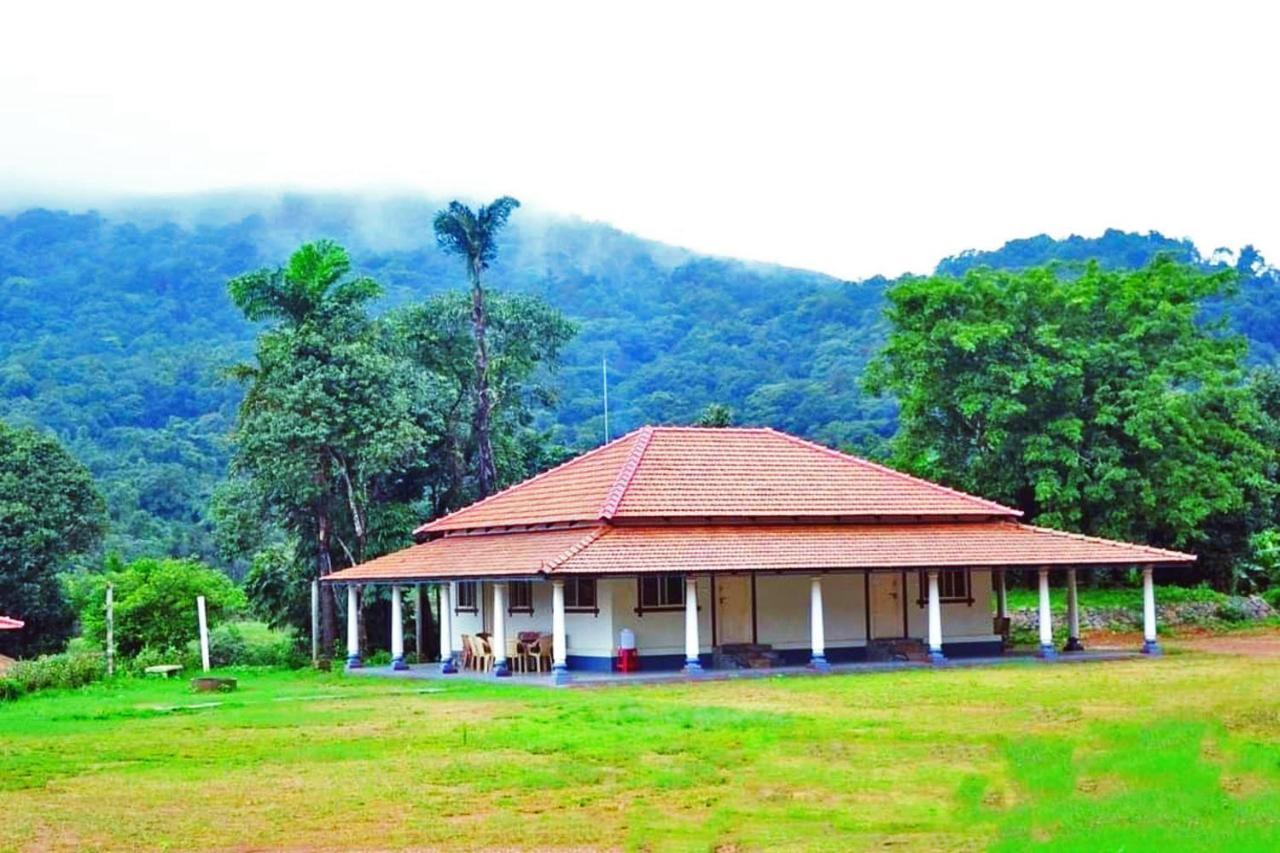 Staymaker Kasargali Homestay Sakleshpur Buitenkant foto